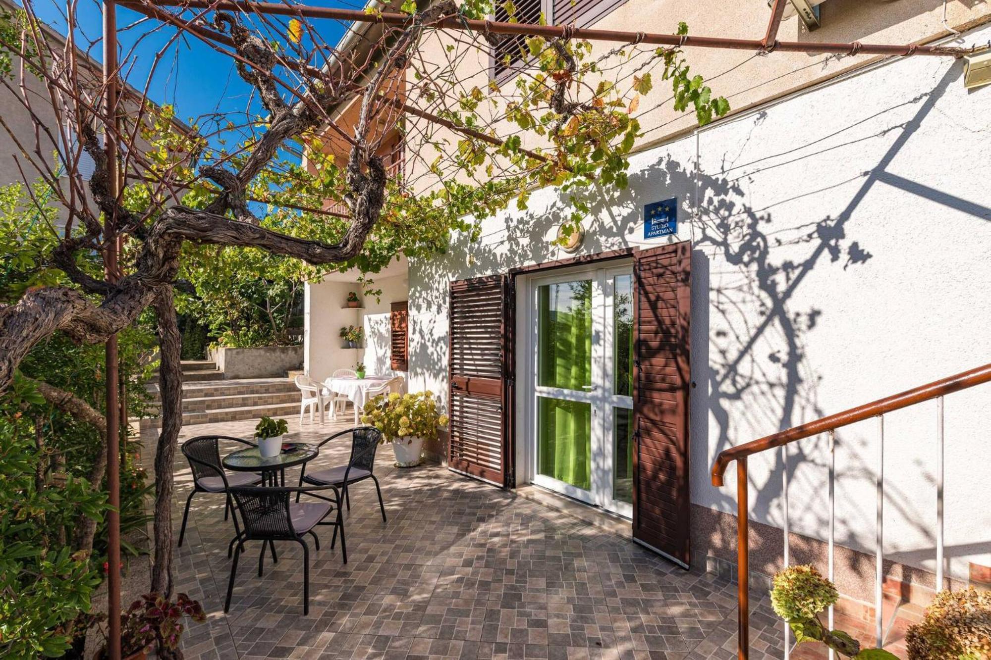 Studio Apartment Sekula Šibenik Exterior foto